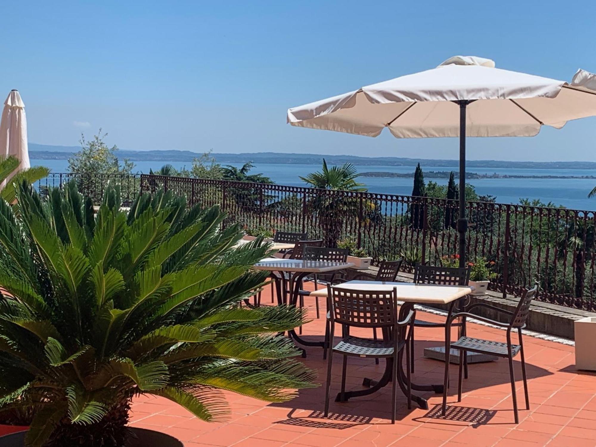 San Rocco Relais Aparthotel Сояно дел Лаго Екстериор снимка