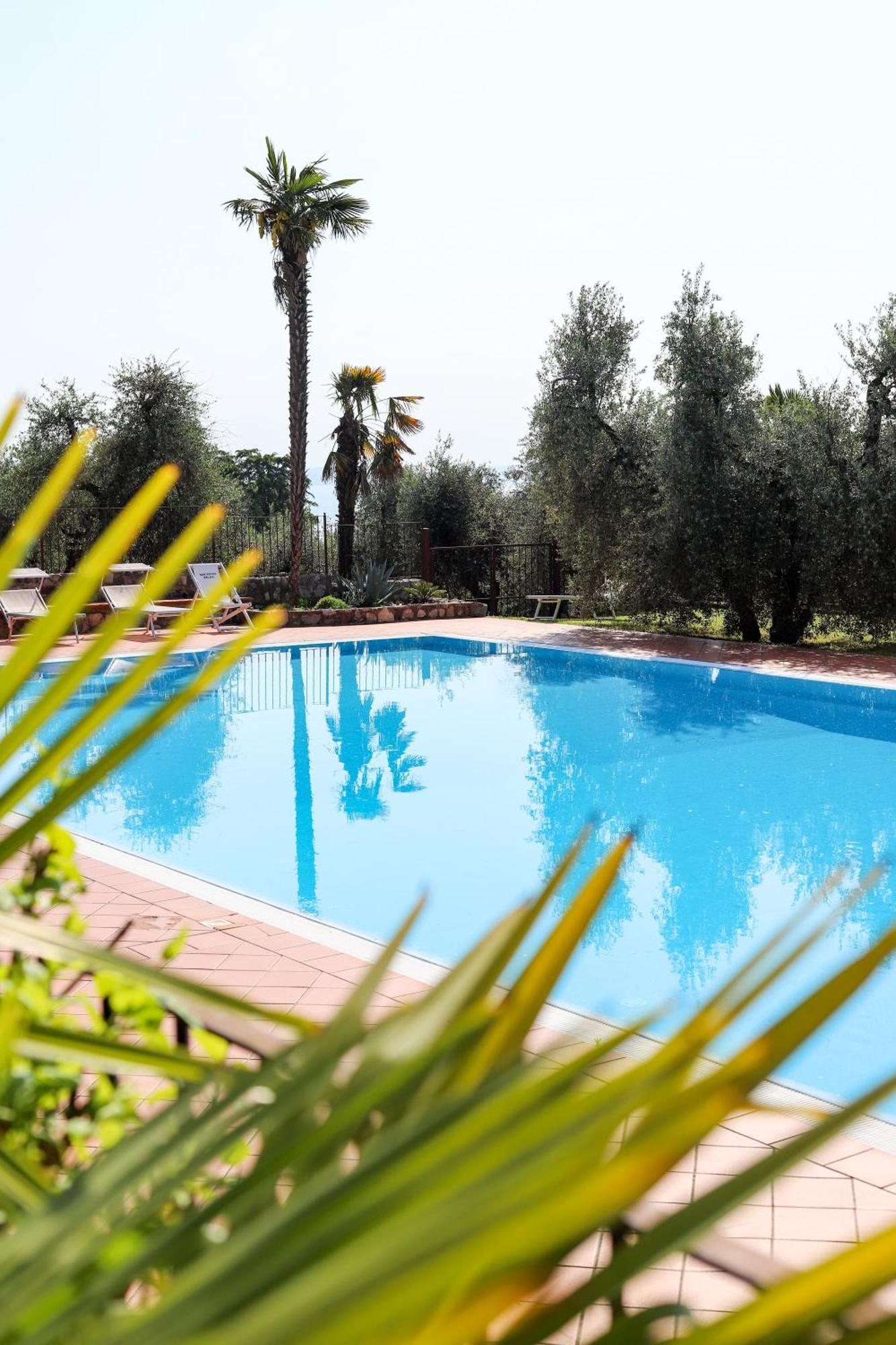 San Rocco Relais Aparthotel Сояно дел Лаго Екстериор снимка