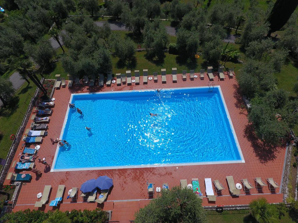 San Rocco Relais Aparthotel Сояно дел Лаго Екстериор снимка