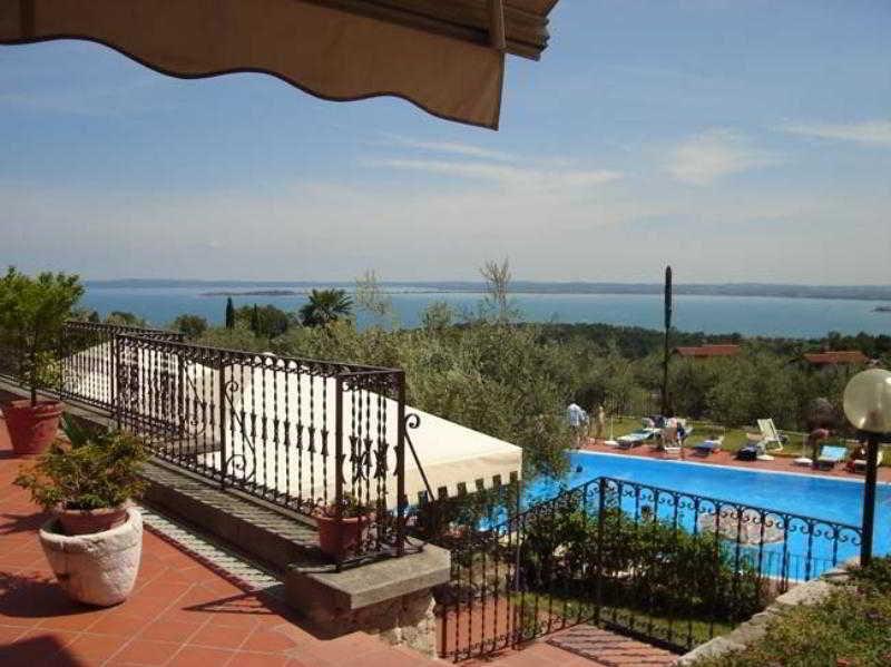 San Rocco Relais Aparthotel Сояно дел Лаго Екстериор снимка